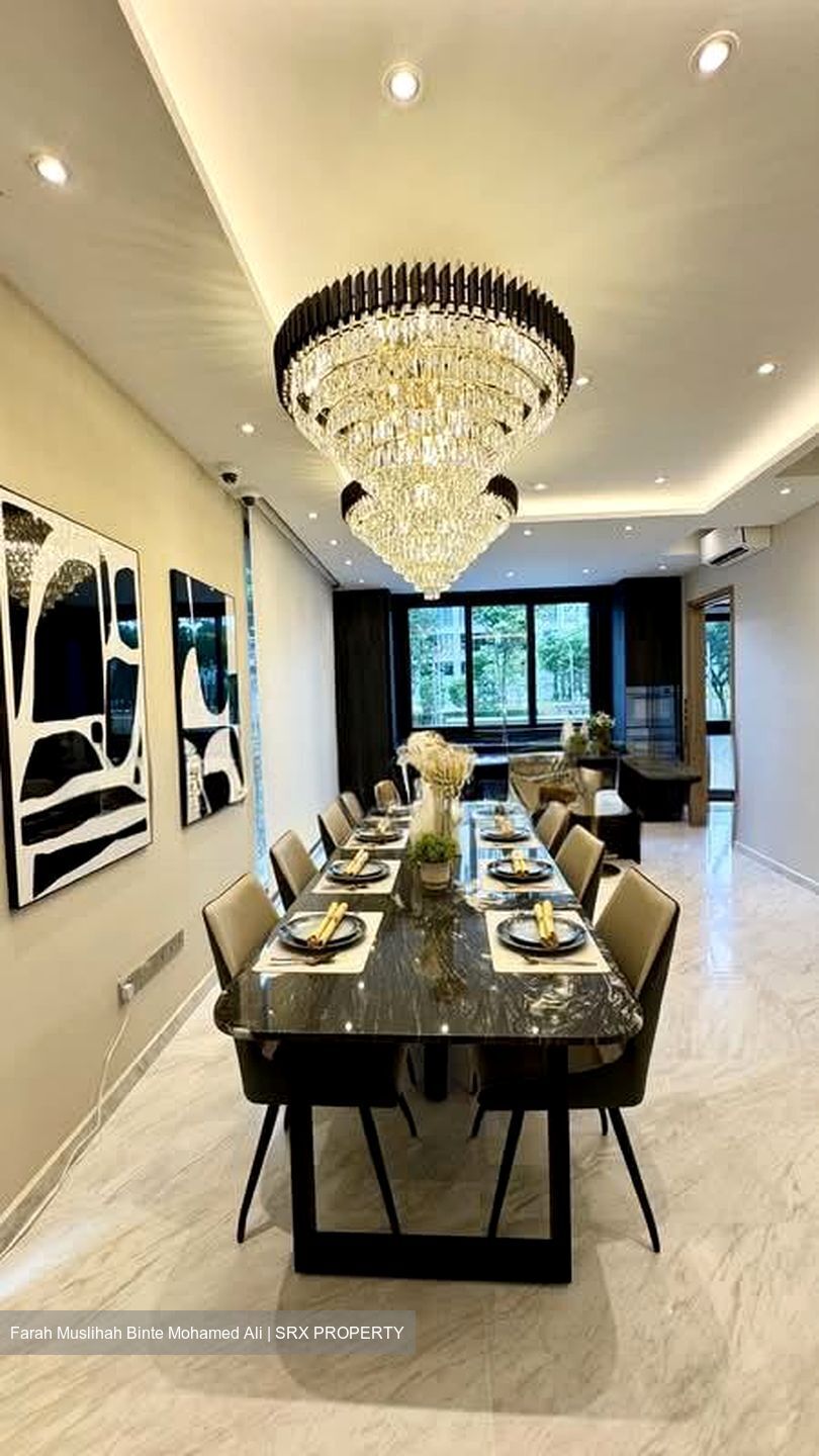 Thomson Road (D11), Terrace #533820781